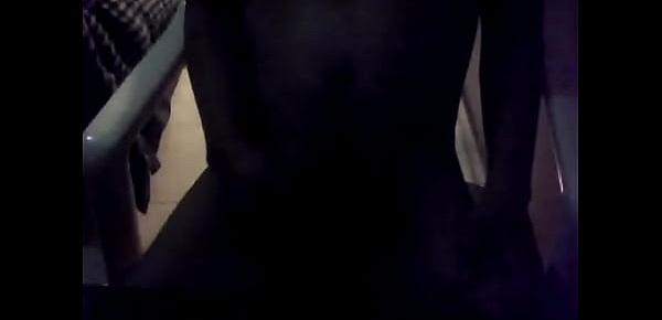  chico masturbandose en la webcam